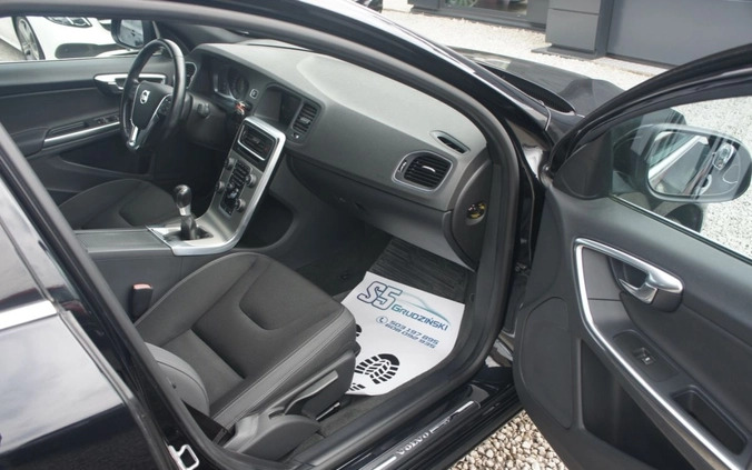 Volvo S60 cena 45900 przebieg: 220000, rok produkcji 2014 z Starachowice małe 191